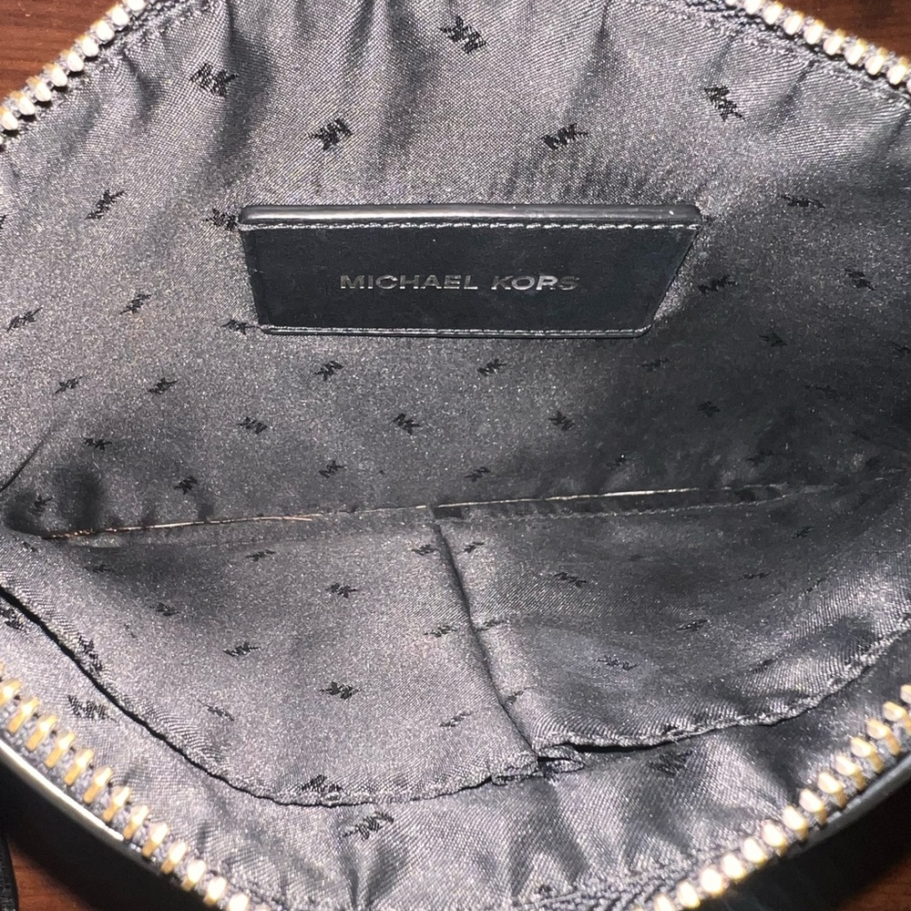 Michael Kors Black Men's Carry Pouch/Clutch - Picture 6 of 10